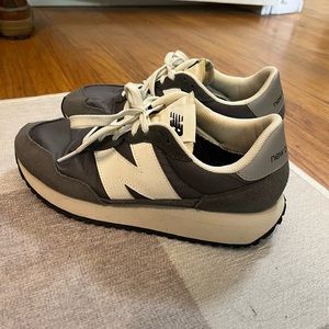 New balance 237